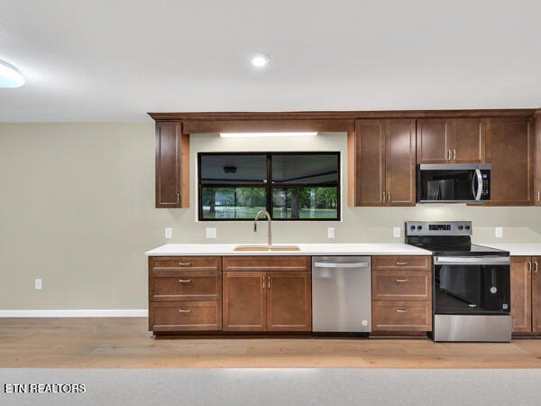 Crossville, Tennessee, 38572, United States, 3 Bedrooms Bedrooms, ,3 BathroomsBathrooms,Residential,Forsale,1959680