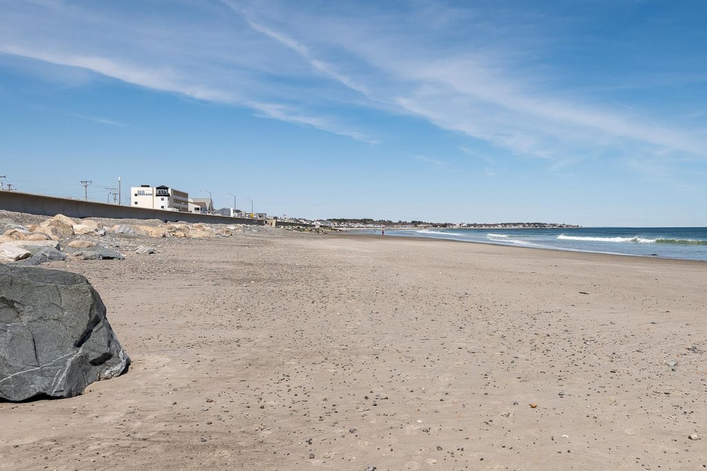 Hampton, New Hampshire, 03842, United States, 2 Bedrooms Bedrooms, ,2 BathroomsBathrooms,Residential,Forsale,2004706