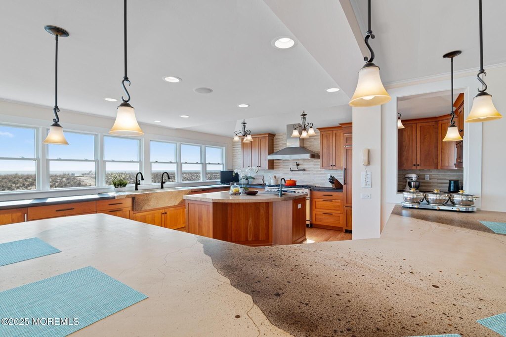 Bay Head, New Jersey, 08742, United States, 8 Bedrooms Bedrooms, ,6 BathroomsBathrooms,Residential,Forsale,1884429