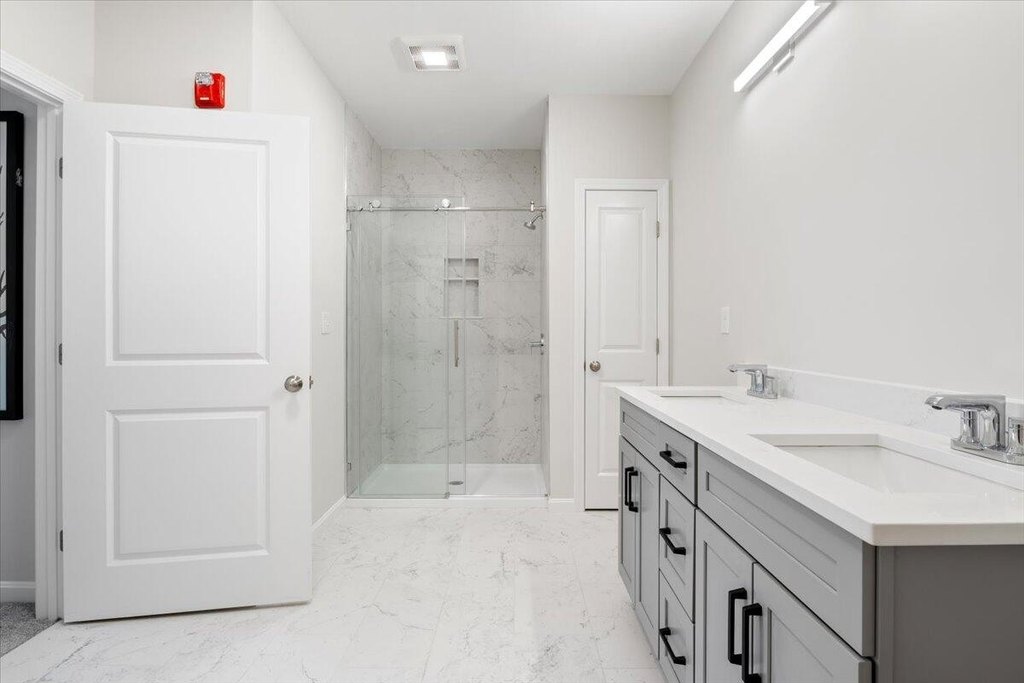 Kittery, Maine, 03904, United States, 2 Bedrooms Bedrooms, ,2 BathroomsBathrooms,Residential,Forsale,1893967